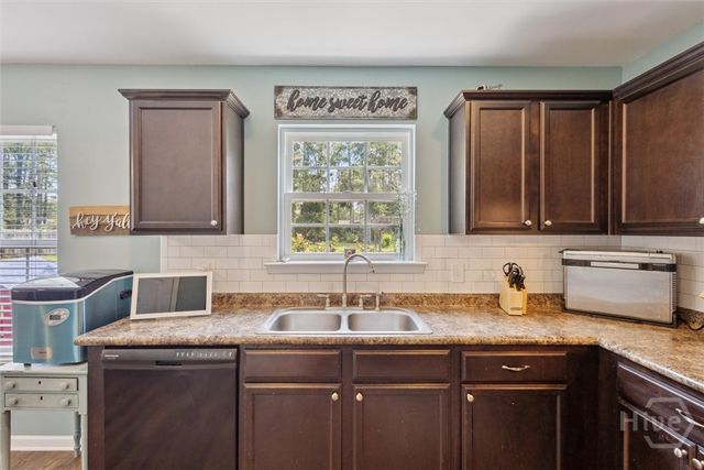 114 Bridgewood Drive, Springfield, GA 31329