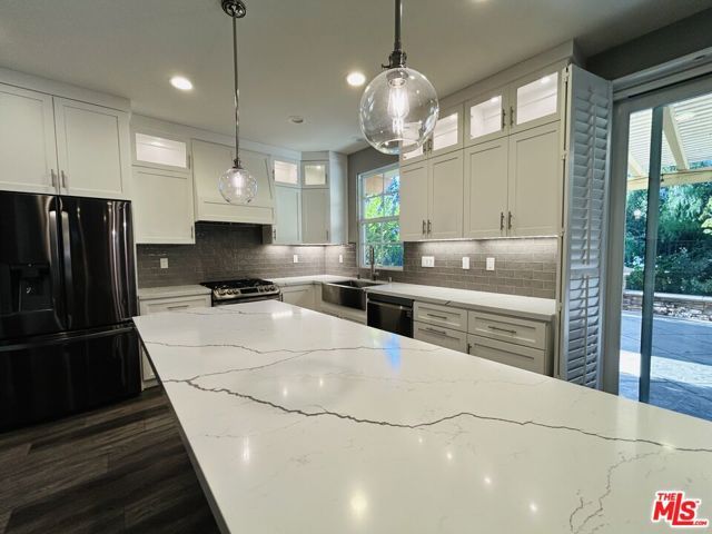 4701 Luna Court, Calabasas, CA 91302