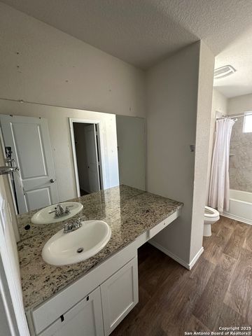 15730 Smoky Honeyeater, San Antonio, TX 78253