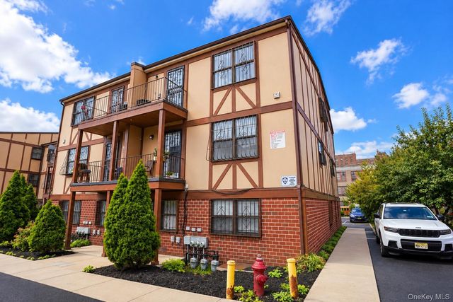 926 Union Avenue C, Bronx, NY 10459