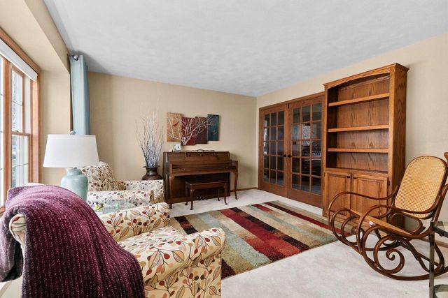 2611 N NICHOLAS STREET, Appleton, WI 54914