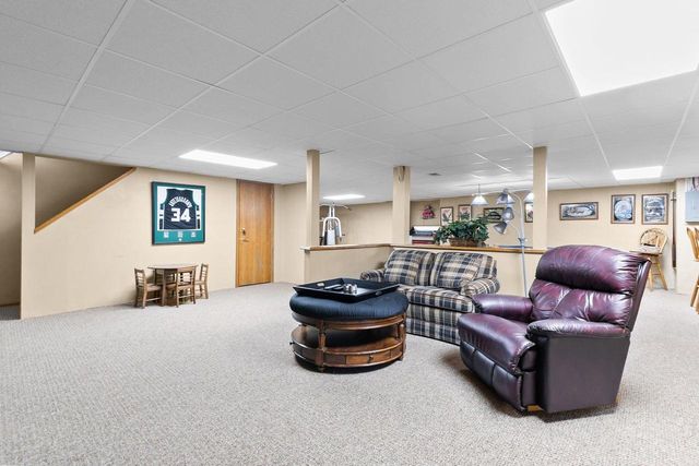 2611 N NICHOLAS STREET, Appleton, WI 54914