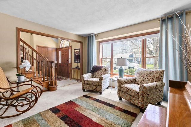 2611 N NICHOLAS STREET, Appleton, WI 54914