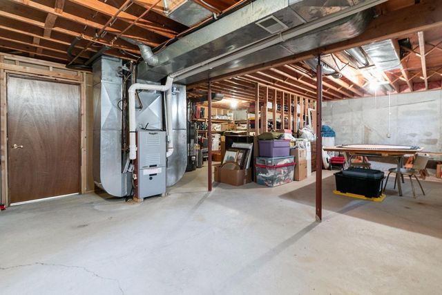 2611 N NICHOLAS STREET, Appleton, WI 54914