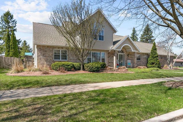2611 N NICHOLAS STREET, Appleton, WI 54914