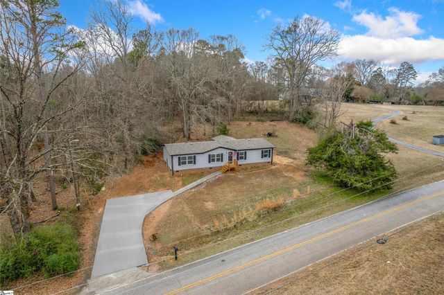 1265 Old Switzer Road, Woodruff, SC 29388