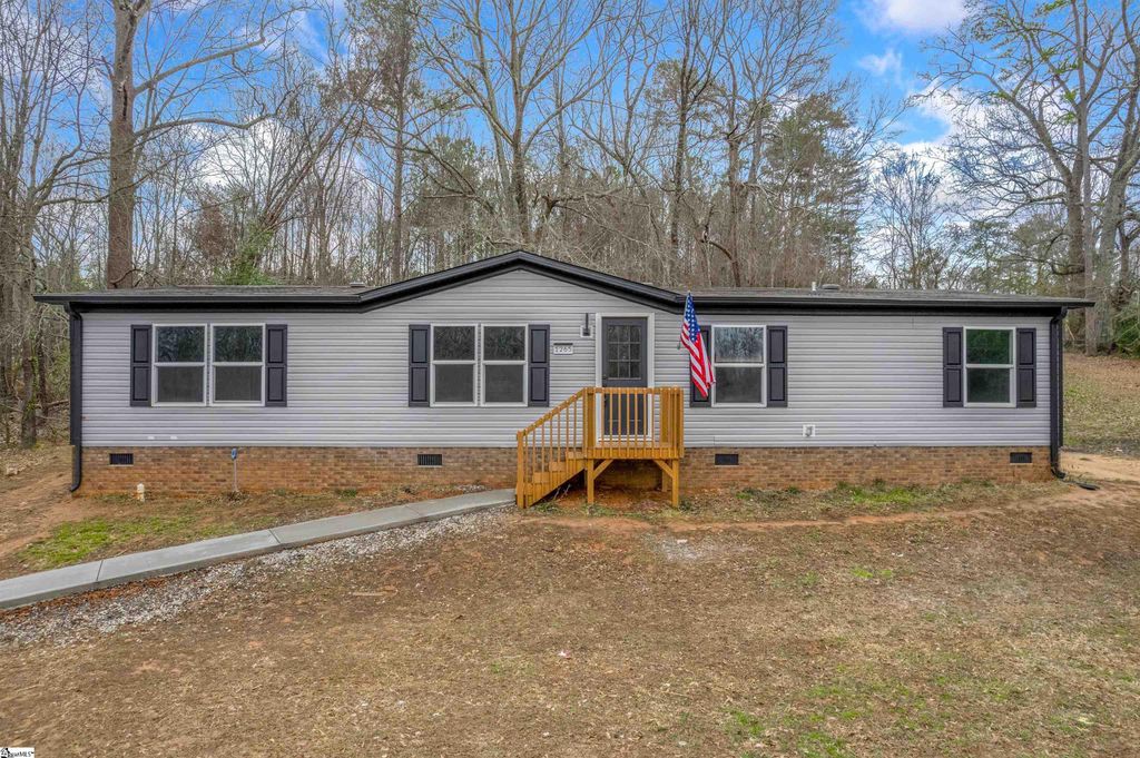 1265 Old Switzer Road, Woodruff, SC 29388