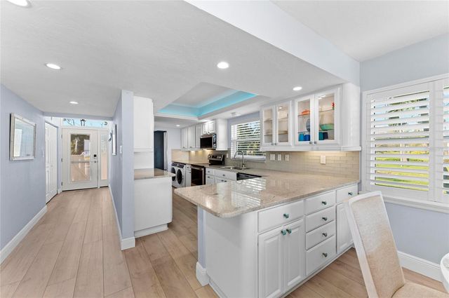 600 MANATEE AVENUE 106, Holmes Beach, FL 34217