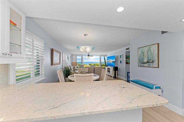 600 MANATEE AVENUE 106, Holmes Beach, FL 34217