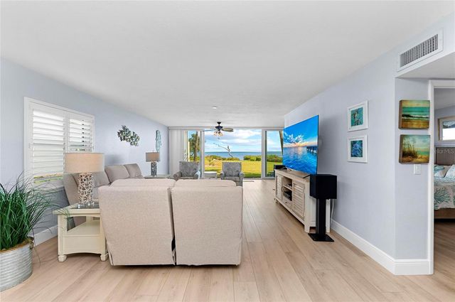 600 MANATEE AVENUE 106, Holmes Beach, FL 34217