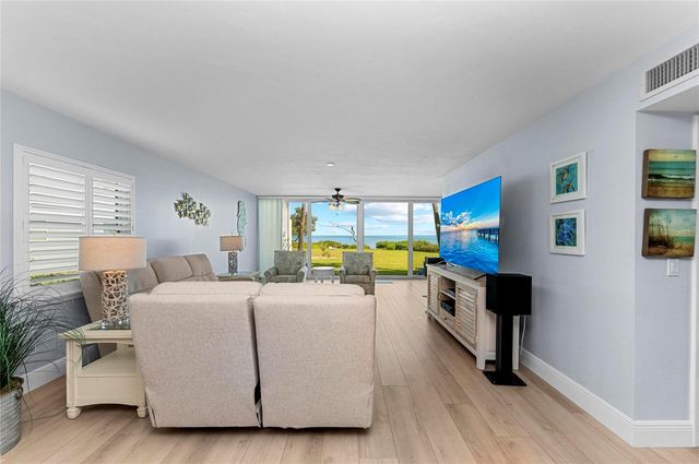 600 MANATEE AVENUE 106, Holmes Beach, FL 34217