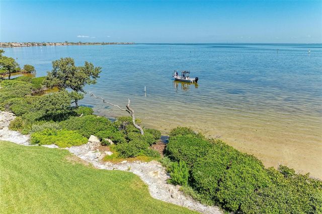 600 MANATEE AVENUE 106, Holmes Beach, FL 34217