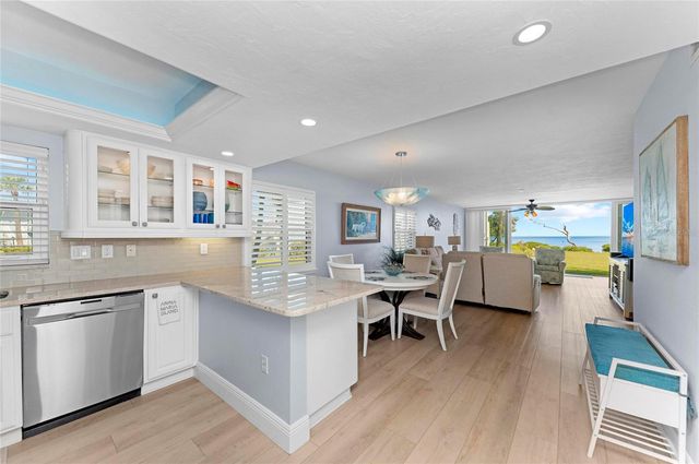 600 MANATEE AVENUE 106, Holmes Beach, FL 34217