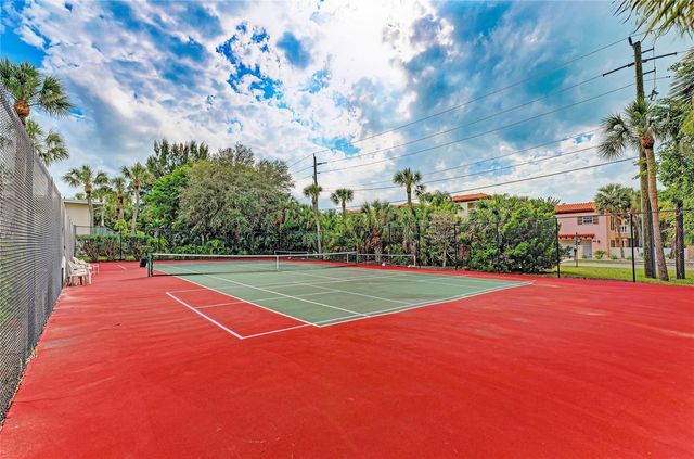 600 MANATEE AVENUE 106, Holmes Beach, FL 34217