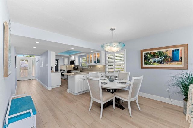 600 MANATEE AVENUE 106, Holmes Beach, FL 34217