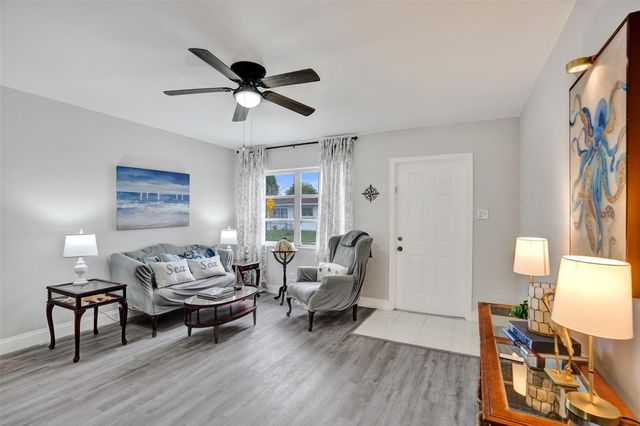 4953 NW 48 Avenue, Tamarac, FL 33319