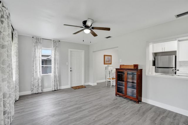 4953 NW 48 Avenue, Tamarac, FL 33319