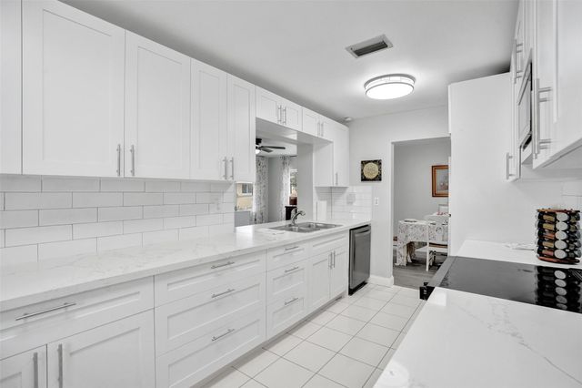 4953 NW 48 Avenue, Tamarac, FL 33319