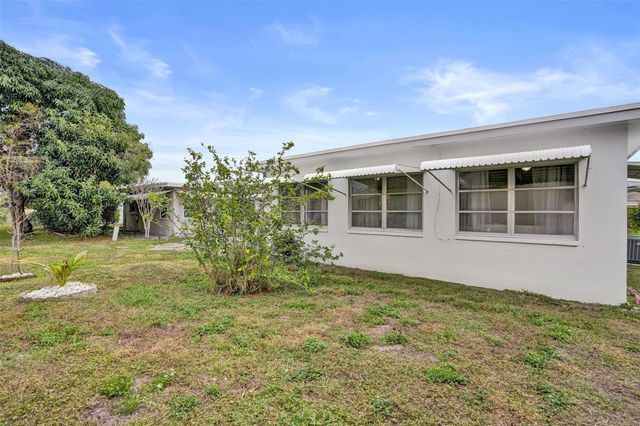 4953 NW 48 Avenue, Tamarac, FL 33319