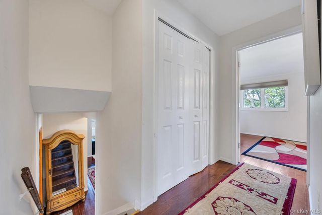 11 Edgewood Drive, Hicksville, NY 11801