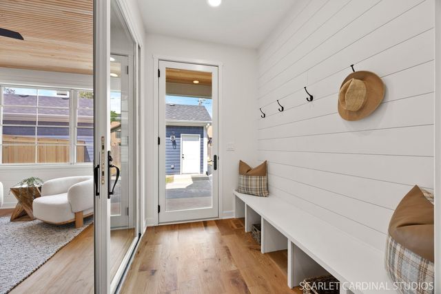 717 N Brainard Street, Naperville, IL 60563