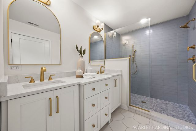 717 N Brainard Street, Naperville, IL 60563