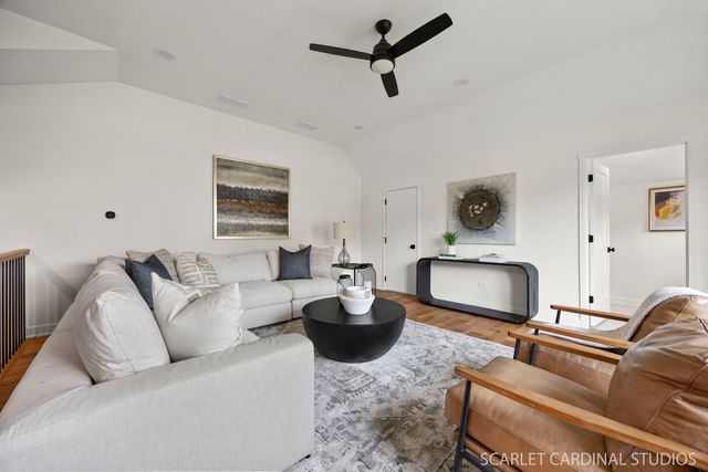 717 N Brainard Street, Naperville, IL 60563