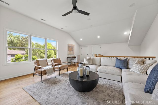 717 N Brainard Street, Naperville, IL 60563