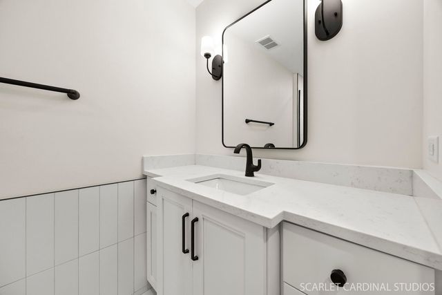 717 N Brainard Street, Naperville, IL 60563