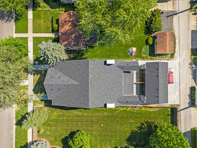 717 N Brainard Street, Naperville, IL 60563