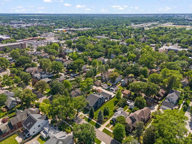 717 N Brainard Street, Naperville, IL 60563