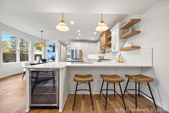 717 N Brainard Street, Naperville, IL 60563