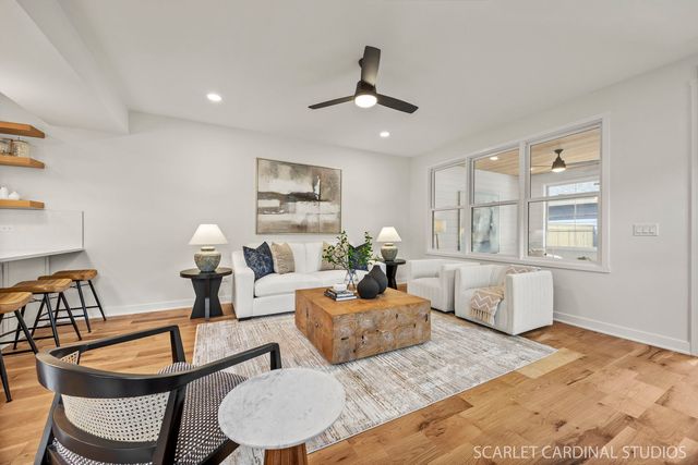 717 N Brainard Street, Naperville, IL 60563