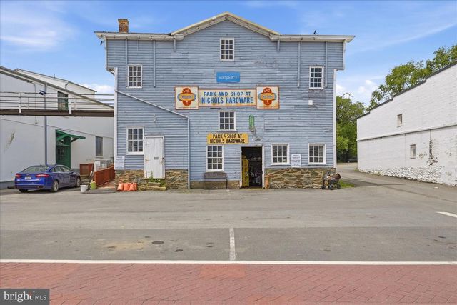 501 W MAIN ST, Purcellville, VA 20132