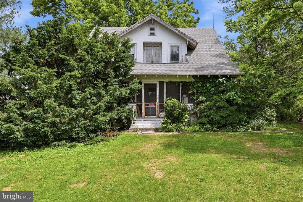 501 W MAIN ST, Purcellville, VA 20132