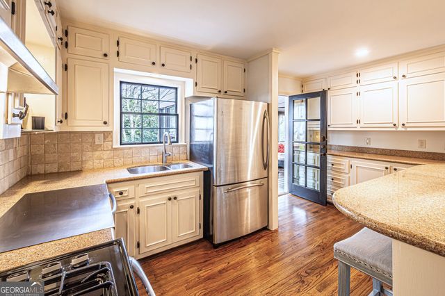 205 Old Ivy Road NE, Atlanta, GA 30342