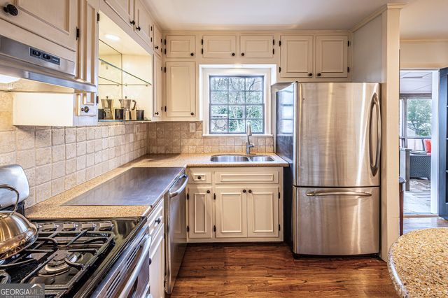 205 Old Ivy Road NE, Atlanta, GA 30342