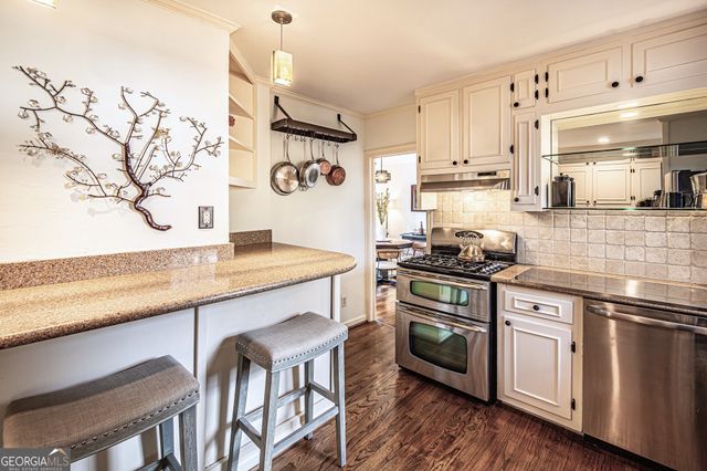 205 Old Ivy Road NE, Atlanta, GA 30342