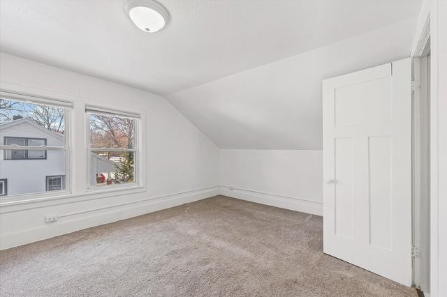 1710 W CHURCH Street, Champaign, IL 61821