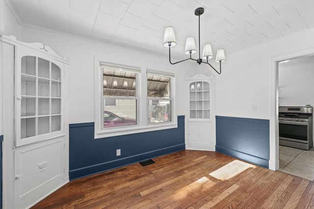 1710 W CHURCH Street, Champaign, IL 61821