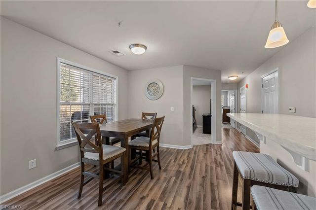 4702 Pennoak Lane, Greensboro, NC 27407