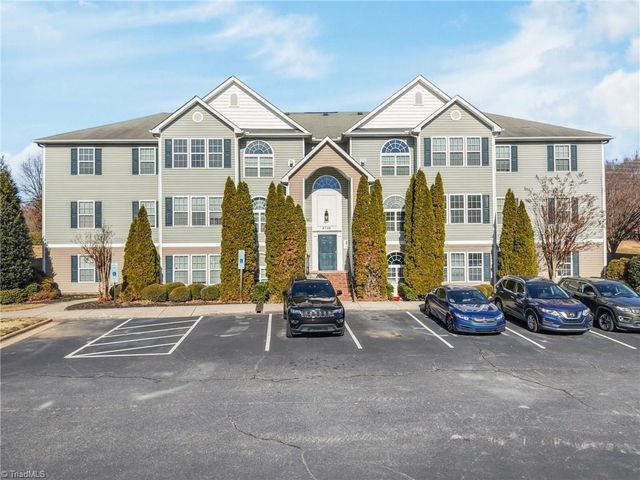 4702 Pennoak Lane, Greensboro, NC 27407