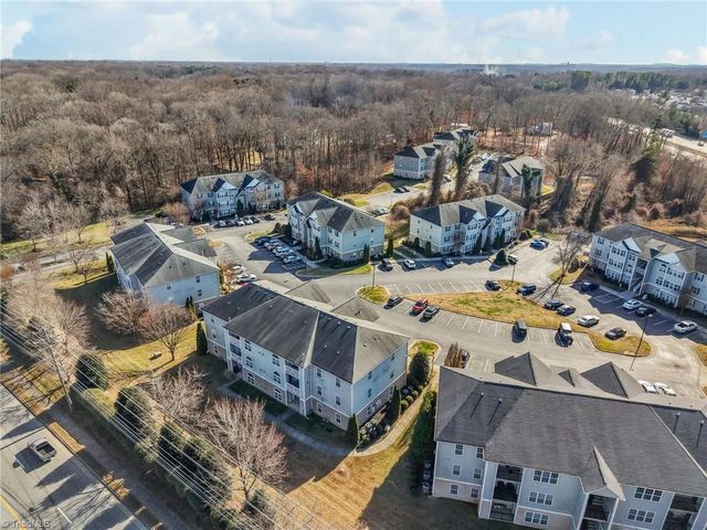 4702 Pennoak Lane, Greensboro, NC 27407