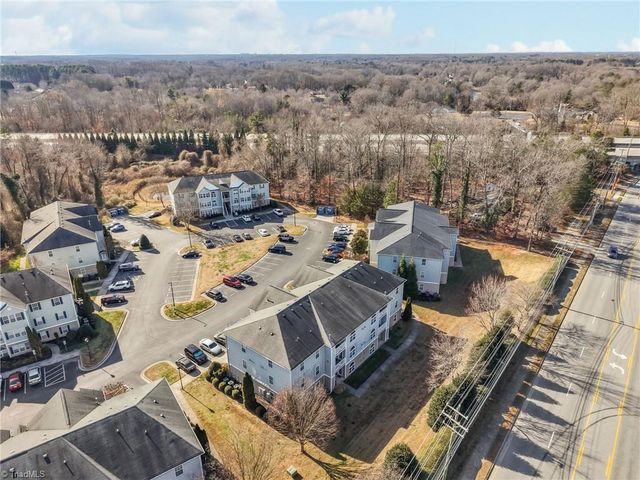 4702 Pennoak Lane, Greensboro, NC 27407