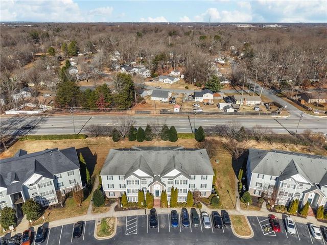 4702 Pennoak Lane, Greensboro, NC 27407