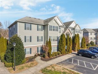 4702 Pennoak Lane, Greensboro, NC 27407