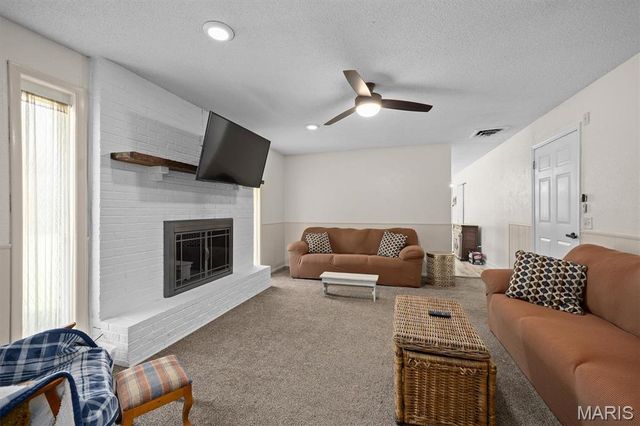 6409 Alpha Drive, Alton, IL 62002