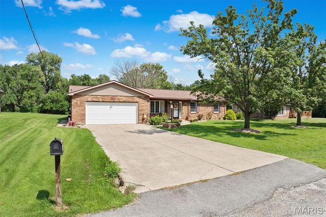 6409 Alpha Drive, Alton, IL 62002