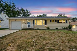 7452 Rockwood Drive, St Louis, MO 63123