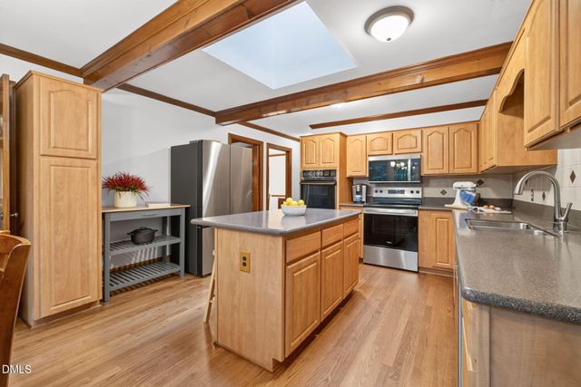105 Dewberry Court, Cary, NC 27518
